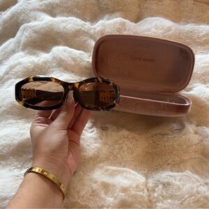 OCCHIALI DA SOLE FRAMES TART.
MIELE RICICLATO LENSES NUDO BIO
TU